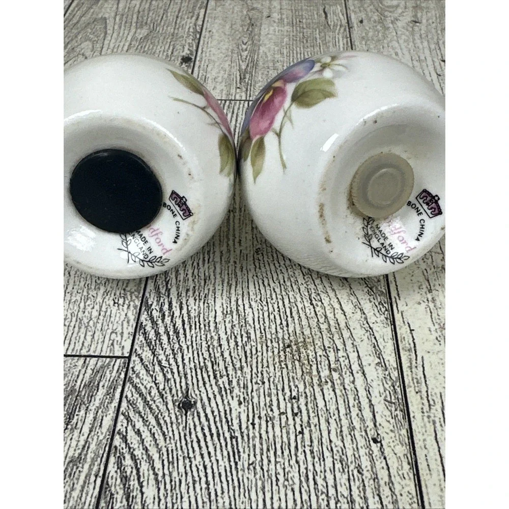 Vintage Pair Of Salt And Pepper Shakers Blue Pink Flower Cottagecore Shabby Chic